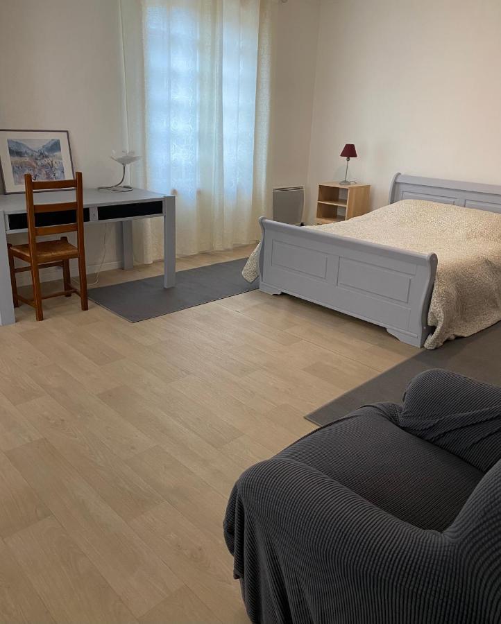 150m2 Dans Tres Grand Parc Arbore Villa
